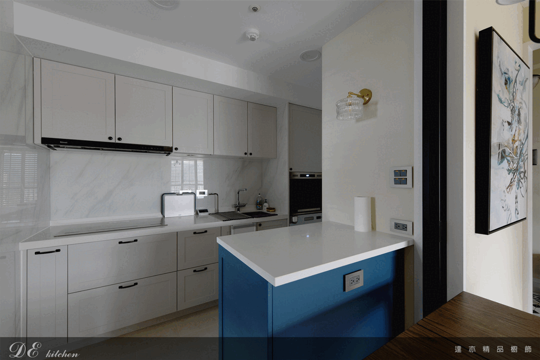 廚房設計｜無油煙餐廚空間：鋁框推拉門設計範例